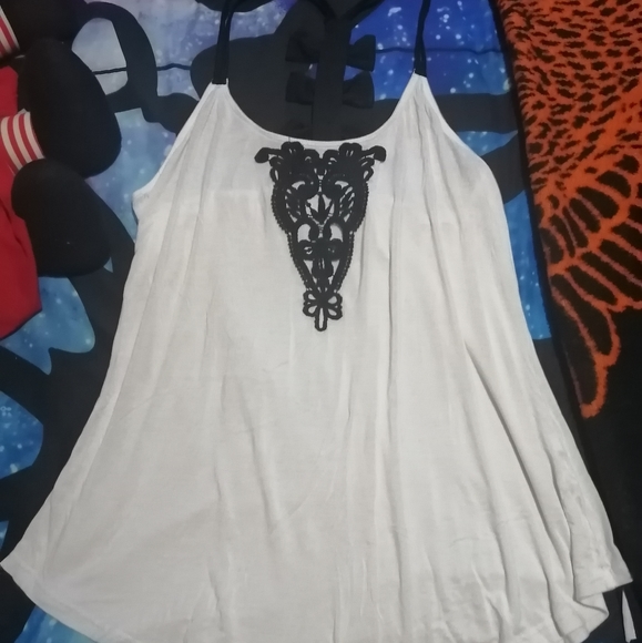 Tank top - Picture 3 of 4